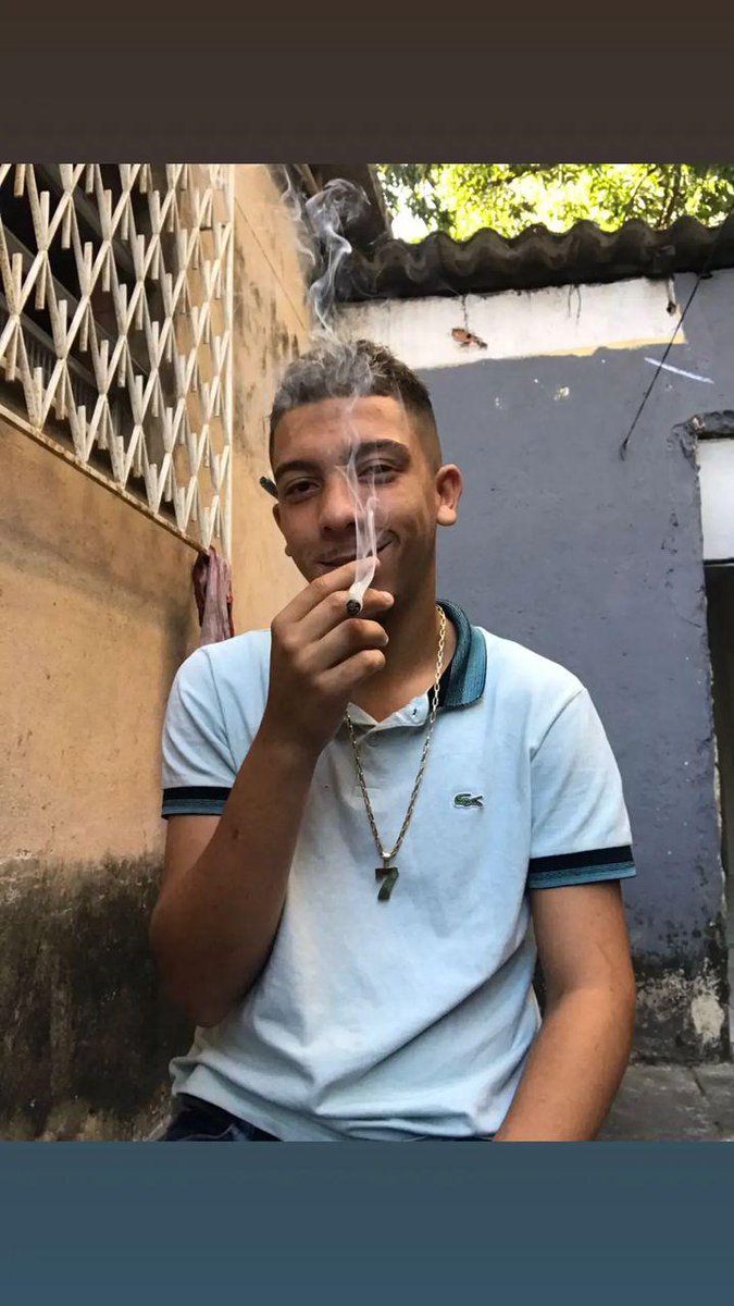 Fumando um 12 nas ilusões 🎶🎈