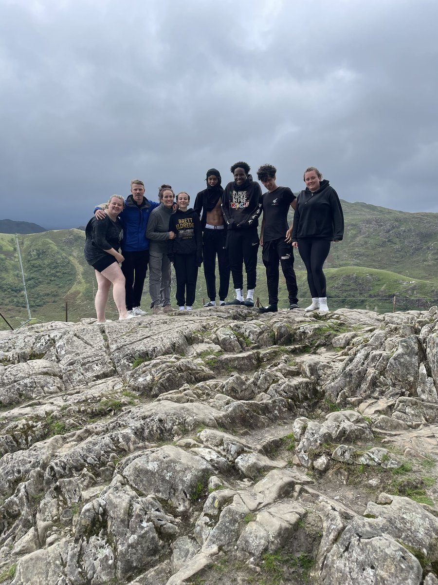 HammFulVPC's tweet photo. 4 Bronze, 7 Silver &amp; 5 Gold DofE Awards completed in a few months.  

The Gold Team endured a tough week but came through &amp; worked together to get over the line.

Abukar from @MPSLambethVpc was our honorary team member… top lad.
What a team!! https://t.co/5AdyLSs8gC