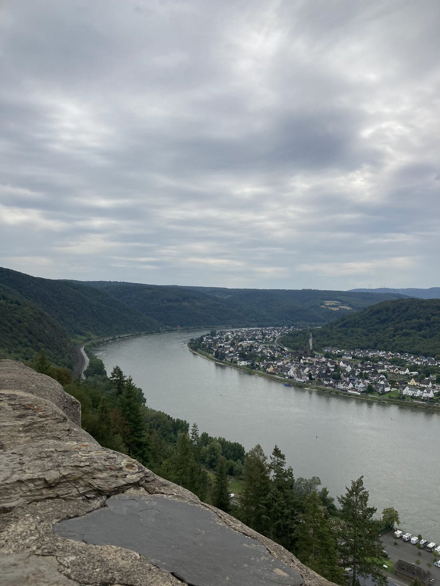 gauravnijjer's tweet photo. Some impressions from the ongoing #AvHStudyTour organized by the @AvHStiftung for research fellows across different programs - so far we’ve been to anthropology museums, one of the biggest European shipyards, a 800-year old castle and the edge of North Sea!
#ChancellorFellow https://t.co/Sh1uhU2X7t