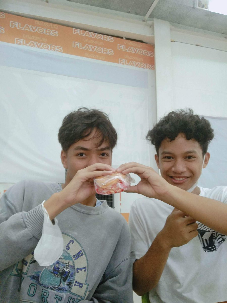JeioEio's tweet photo. currently missing these smiles we had when we're together. https://t.co/TGy6SGoAOP