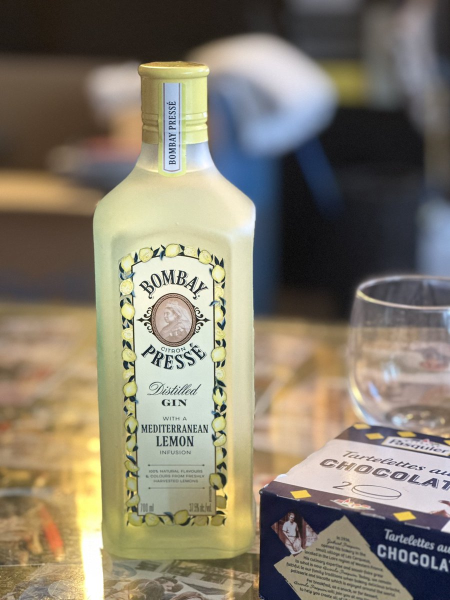 Loco_London_uk's tweet image. #bombaycitronpresse ボンベイのレモン🍋　これからあけます。
#うち呑み