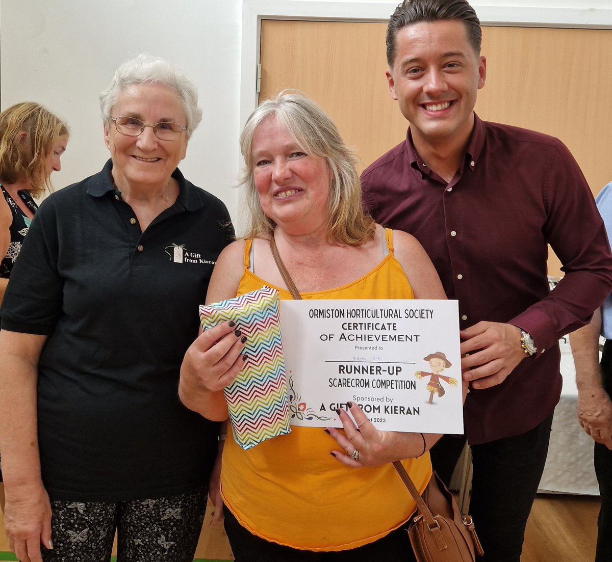 Ormiston Flower Show today had some impressive flowers and veg today and A Gift from Kieran sponsored the scarecrow competition. Winning scarecrows ⬇️