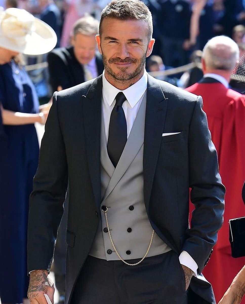TMG_OnlineStore's tweet photo. David Beckham Style 🎩
Yes or No?
📸 - @streetstylemvm
#davidbeckham #beckham #beckhamstyle #style #fashion #dapper #bespoke #sprezzatura #stylefashion #fashionstyle #dapperstyle #mensfashion #menswear #menstyle https://t.co/hpctuA337p