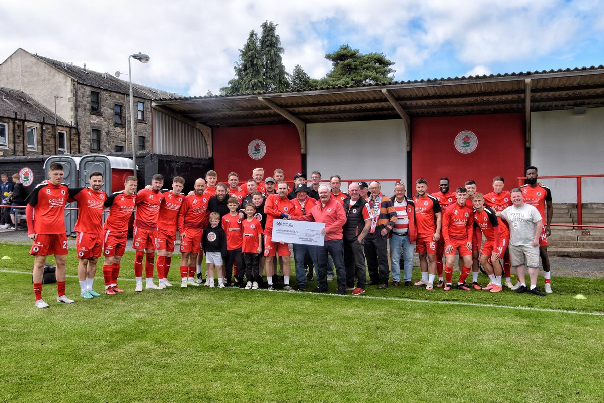 Bonnyrigg Rose (@bonnyriggrose) on Twitter photo A huge thank you to <a href="/BonnyriggRoseSC/">Bonnyrigg Rose Supporters club</a> who presented a cheque for ยฃ2,000 to the skipper pre match today as part of their sponsorship of the squads training kit for the 2023/24 season
What a support ๐ค๐น A huge thank you to <a href="/BonnyriggRoseSC/">Bonnyrigg Rose Supporters club</a> who presented a cheque for ยฃ2,000 to the skipper pre match today as part of their sponsorship of the squads training kit for the 2023/24 season
What a support ๐ค๐น