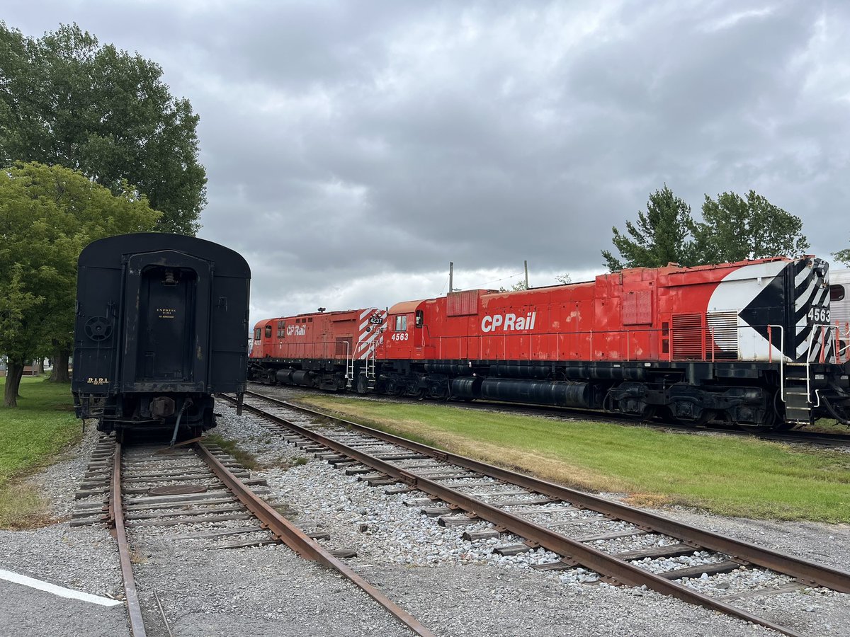 CTVLegacyTech's tweet photo. A fun assignment this morning. My Father, Uncle, and I worked for the CPR/CP Rail.
While working, I had to pause and remember good memories from our past, and family legacy. #CPRAIL #CPR #StConstant #Exporail #SmileAtThePast https://t.co/OyabQK7BrX