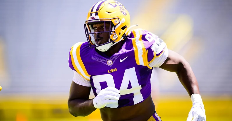 Zalance Heard gets run with the ones, Sage Ryan goes down, Kaleb Jackson balls out... Everything to know from today's final practice/scrimmage of fall camp. (On3+) on3.com/teams/lsu-tige…