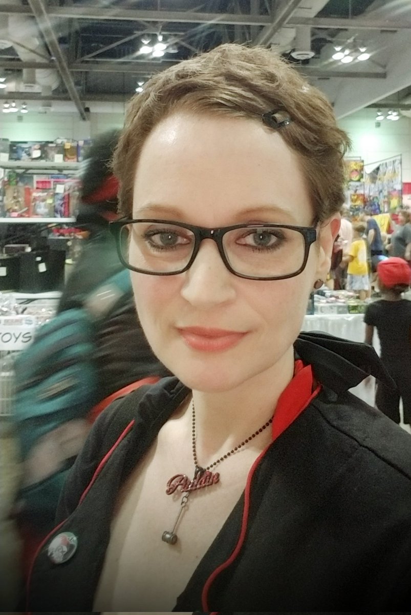 It's me.  Made it to Geek'dCon.  Feeling kinda cute today.   uWu 👉👈  #Geekdcon2023
#letyourfreakflagfly 
#getyourgeekon