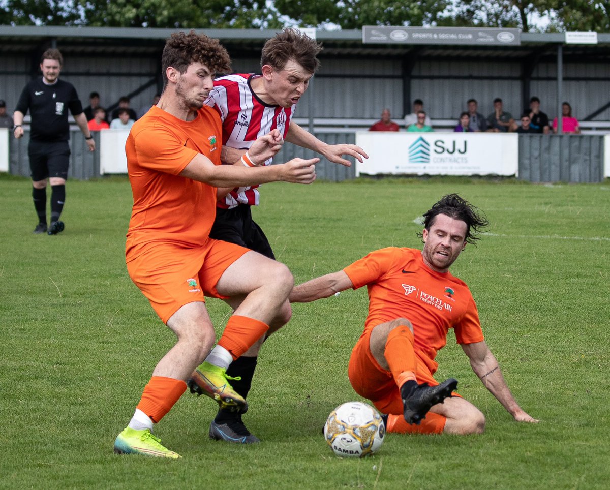 Congratulations to <a href="/StMichaelsDHFC/">St. Michaels DHFC</a> winning the first Billy Jones Challenge Cup 1-0 against <a href="/ParklandWidi/">Parklands FC🌳</a> reserves. Great effort from the new parklands side.