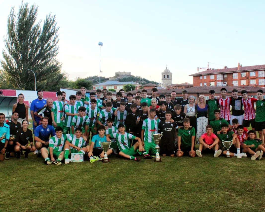 SDNOJA_OFICIAL's tweet photo. ➡️ Nuestro Juvenil dando la talla en el Torneo de la Galleta.

Resultados:

1️⃣ CULTURAL Y DEPORTIVA LEONESA
2️⃣ S.D.N⚽JA
3️⃣ C.D. AGUILAR DE CAMPOO

Gracias de nuevo al Ayuntamiento y Club de Aguilar de Campoo!!! 💚 https://t.co/sYy290Sj5i