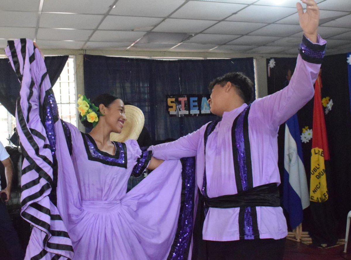 En el Instituto Fernando Salazar Martínez del municipio de Nagarote, se realizó acto cultural en saludo al Cierre de la Campaña Nacional de Alfabetización en español, recordando esta epopeya histórica. <a href="/minednicaragua/">Ministerio de Educación Nicaragua</a>