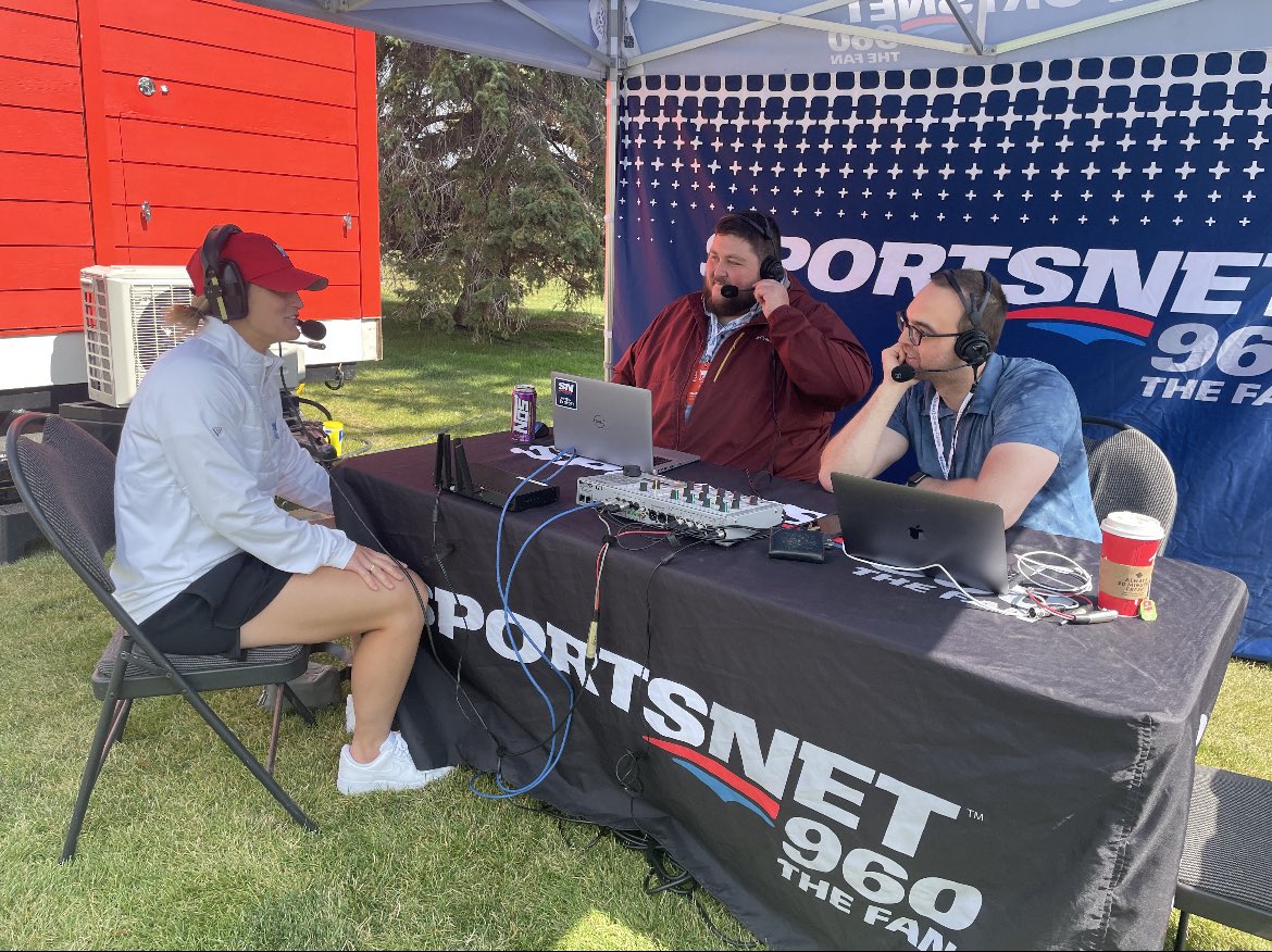 Get you someone who looks at you the way <a href="/Fan960Steinberg/">Pat Steinberg</a> looks at Marie-Philip Poulin 🥰 🇨🇦 #Goat #ShawClassic