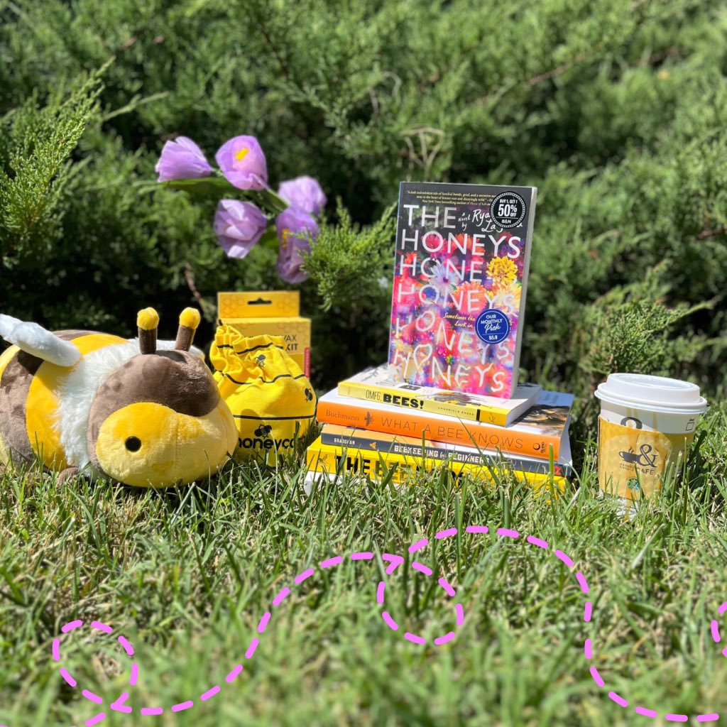 Happy National Honey Bee Day! Honey catches more flies than vinegar, but don’t let these girls fool you. While you’re at it, don’t forget to buzz on over for #BNbookhaul for 50% off select hardcovers!
#barnesandnoble #bn