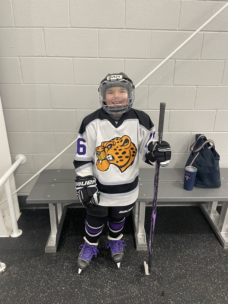 OtdrsmnHkyDad's tweet photo. 2023 DC Puck Drop with @CheetahHockey teammates and @specialhockey friends from @IceDogsSHW @NOVACoolCats @R_Retreivers #yorkpolarbears
Sam also got tons of compliments on his custom @nonamehockeyco stick and purple laces from @hockeytape
#HockeyIsForEveryone #Sam76 #ALLCAPS https://t.co/s1q2SxYbxD