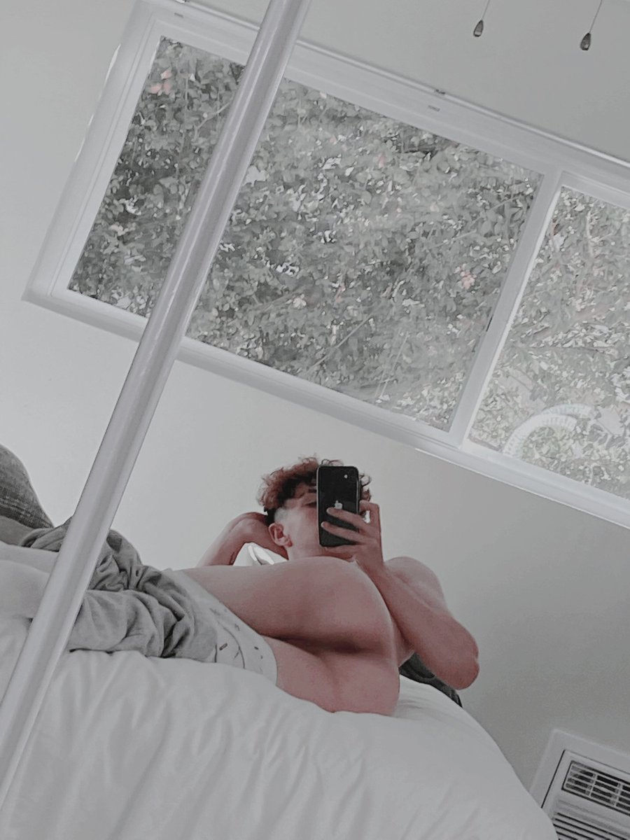 coeurandfleur's tweet image. ⁂                    𝕯𝐨𝐦𝐢𝐧𝐢𝐪𝐮𝐞 𝓗𝐞𝐧𝐫𝐢𝐤𝐬𝐞𝐧ツ⌫

              ❝𝗍𝖼𝖺𝗇'𝗍 𝗄𝖾𝖾𝗉 𝗆𝗒 𝗁𝖺𝗇𝖽𝗌 𝗍𝗈 𝗆𝗒𝗌𝖾𝗅𝖿.❞