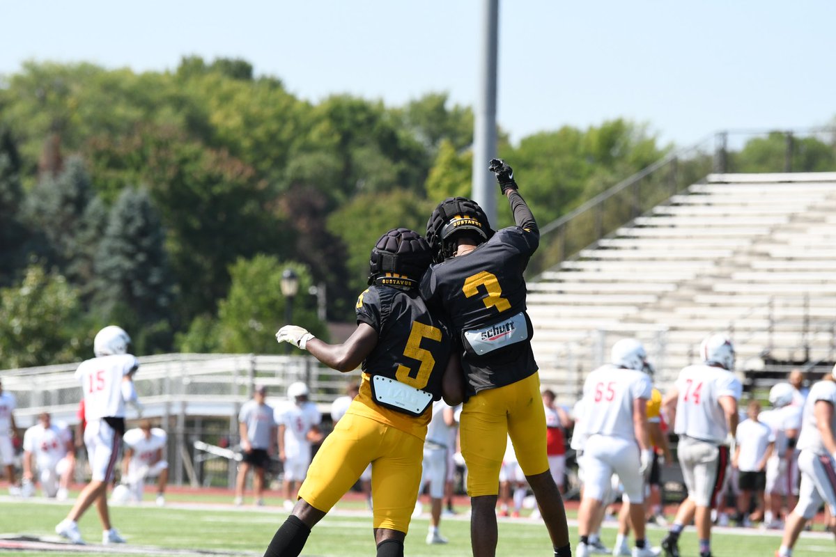 gustiefootball's tweet photo. Scrimmage 📸

Thanks @UWRFFootball for hosting! 

#GET #gogusties https://t.co/1TCQfI6xyU