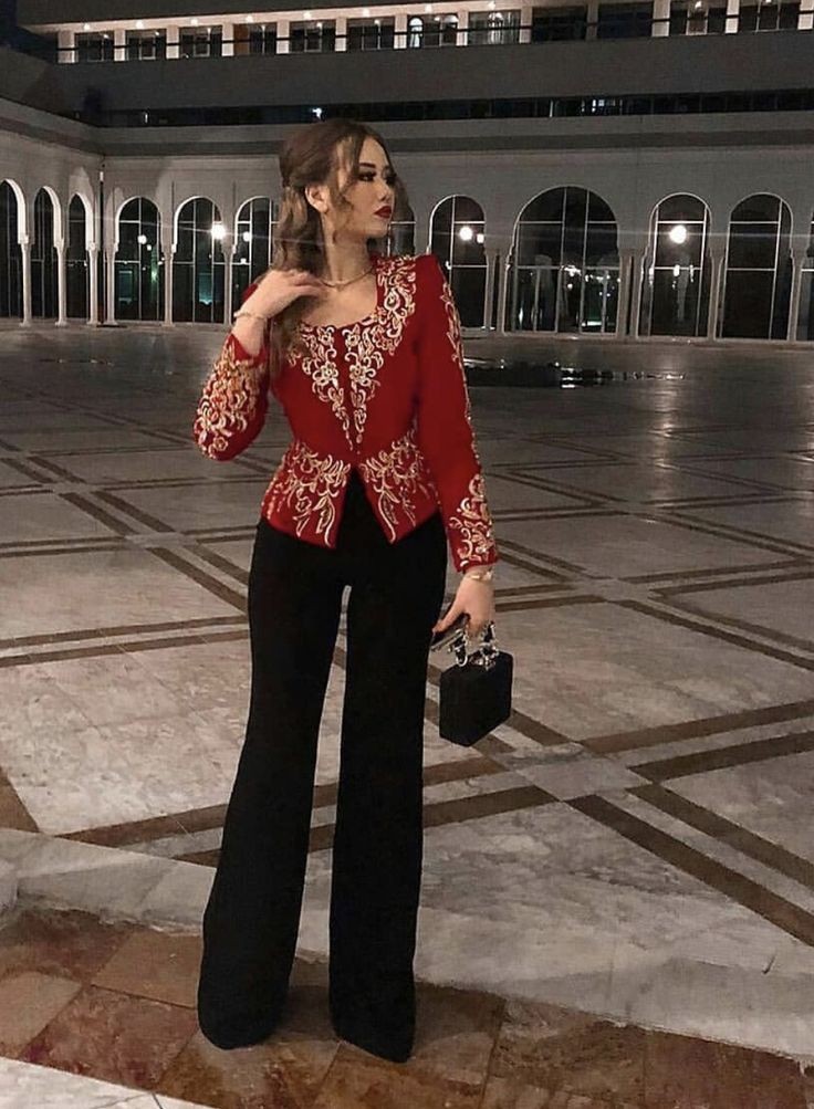 Djazairia213_'s tweet photo. Algerian dress ✨ 🇩🇿 https://t.co/xvoOLFdz7A