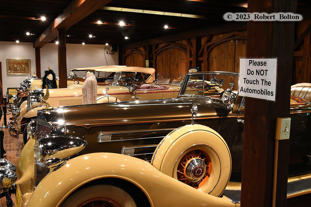 A view of the #ClassicCars in the #carbarn @CollingsFdn in #stowma. #photo taken at this years #tankdemonstrationweekend. #carmuseum #carphotography #photography #WorldPhotographyDay #WorldPhotographyDay2023 #nikon #nikonphotography #d7200 #withmytamron #tamron18200mm #nikonlove