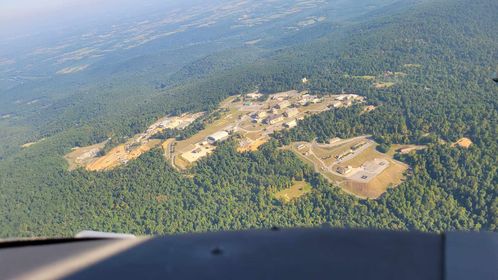 CONELRAD6401240's tweet photo. Aerial views of #MountWeather. https://t.co/clywHhDNVz