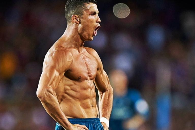 A perfect example of how exercise works as an 'Anti-aging'.

He's about 40 years old❗

(Basically, exercise helps to increase the length of telomere on chromosomes. The increase length of telomeres delay the aging process)

#CR7𓃵