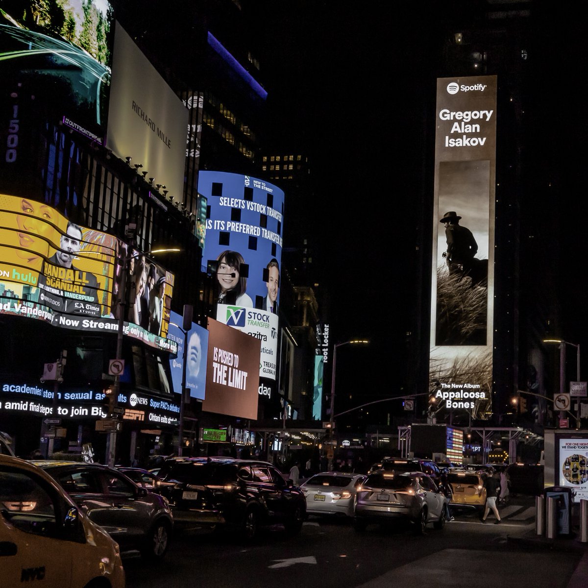 GregoryAIsakov's tweet photo. whoooooaaaaaaaaaaaa.
thanks @Spotify 

(extra gigantic picture of me:  @bluegabor 📷) https://t.co/KPlYipQVuv