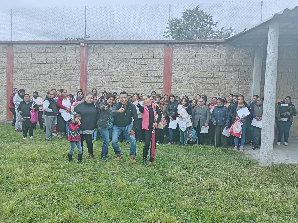 Charlychaly06's tweet image. Individualmente, somos una gota. Juntos formamos un océano. Con todo menos con miedo equipo 👍🤜 
 *#AlfredoDelMazo*
*#Toluca*
*#Distrito34*