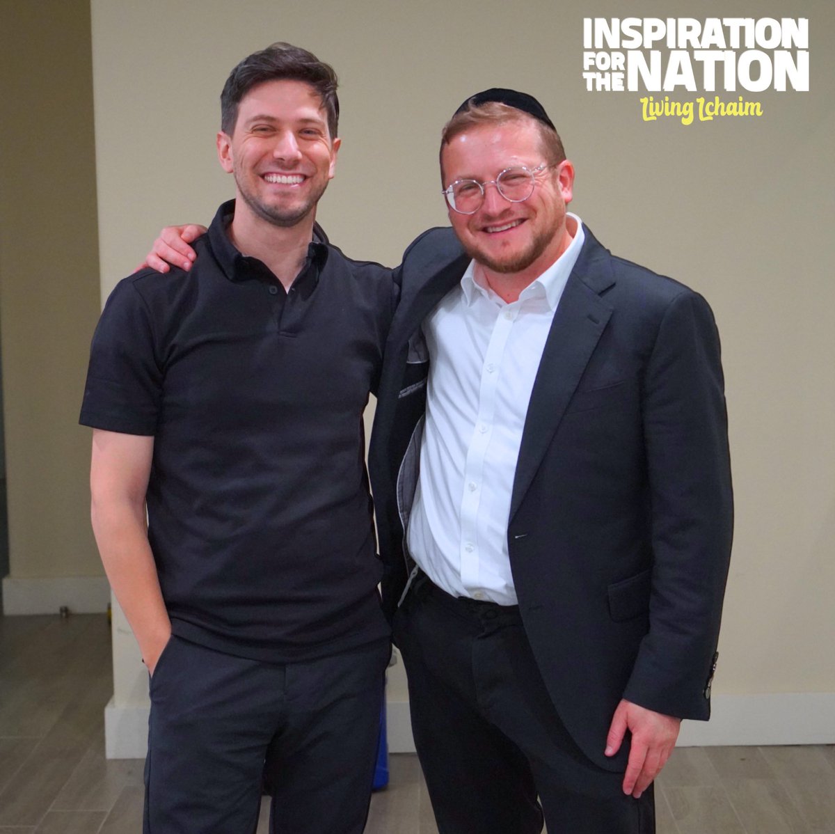 Baruch Levine is the least celeb like singer you’ll meet.

And that’s done with intention.

He’s a popular 5th grade Rebbi in Waterbury by day and legendary singer by night.

He was told he’d never make it.

He’s proven them wrong.

This episode includes stories with:
🎤 Avraham