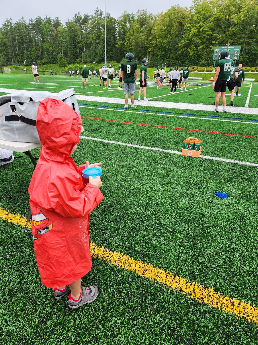 EdWozATC's tweet photo. Brought my son to work for the last @CastletonFB preseason practice, got the guys all hyped in the ATR watching Bluey and he also started helping fill water bottles! But he is obsessed with the Gator and Golfcart #ATtwitter #ATDad https://t.co/HUdpcQ8V4P