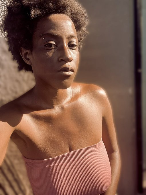 Golden hour https://t.co/8UDfq6Kbja<a href="/tag/uglyfeet"class="tags"><span>#uglyfeet</span></a>