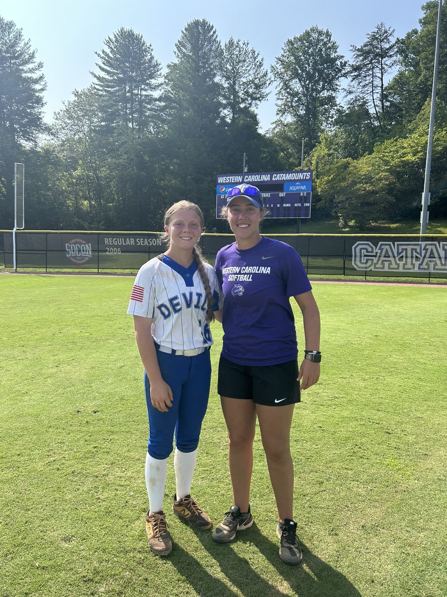 Emalee_Morris's tweet photo. Thank you @CatamountSB for having me at your camp today! Thank you to all the coaches for the great instruction. I had a great time!
@Clift_coach 
@Mads_Arm2Strong https://t.co/REQxhLcbhR