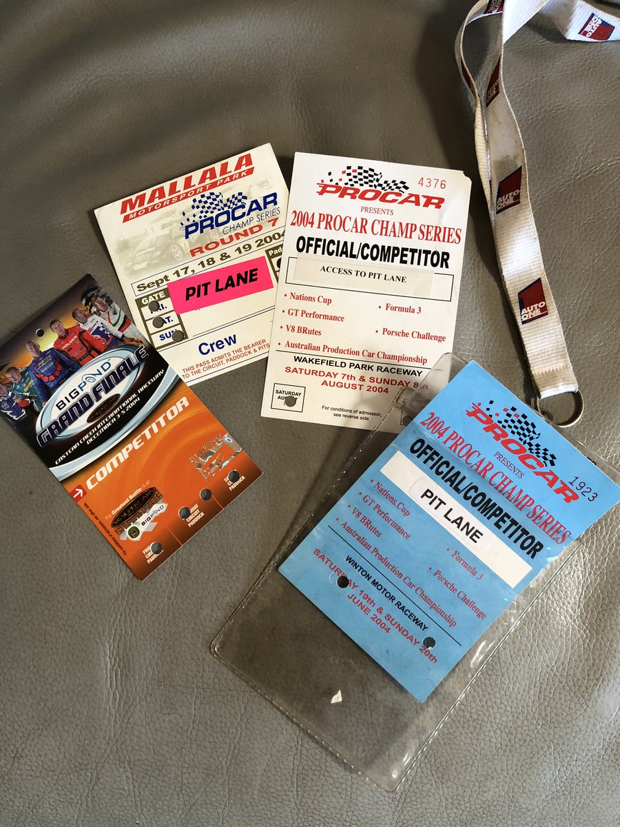 Andreadn34's tweet image. So glad I kept some of my competitor passes from 2004. They bring back so many amazing memories. Ahhhh the good old days 🤭🤭🤭
#V8BRutes #V8Utes #GoodOldDays