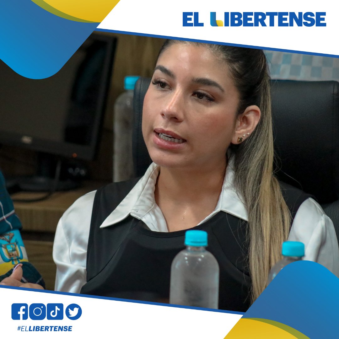 ElLibertenseEC's tweet photo. Mientas que la esposa del señor Alcalde, Abg. Renata Morales, se refirió al ataque, afirmando: "¿En qué cabeza se les ocurre que íbamos a detener la marcha, cuando se bajan personas vestidas de civil a dispararnos sin avisar? Vivimos una noche de terror". https://t.co/miKGPTeHQo