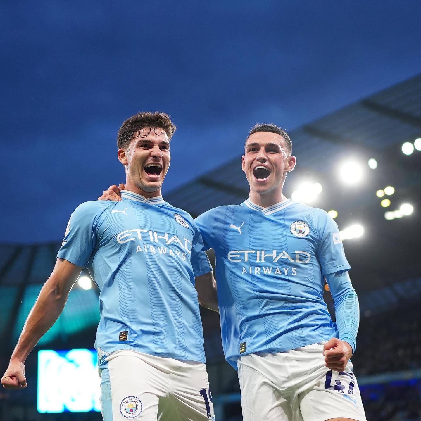 Manchester City on X: Rico Lewis, fazendo história! ⚡️ Jogador mais jovem  de sempre na #UCL a marcar na sua primeira partida 👊 #MCFCPortugues   / X