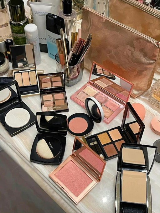 I don't know what makeup to choose in the morning.🤣