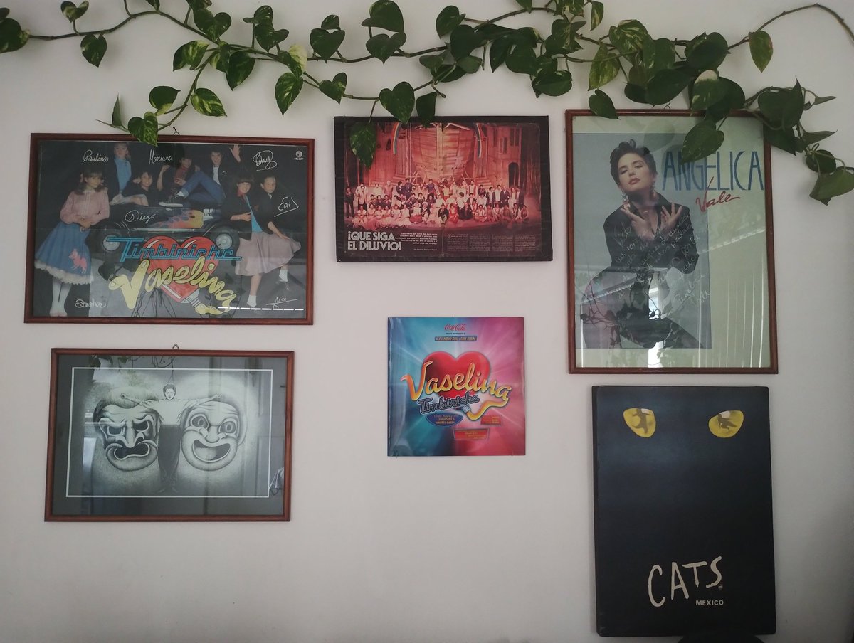 ANTHOR2's tweet photo. Mi vicio en la pared de mi oficina https://t.co/f0LbCiEb34