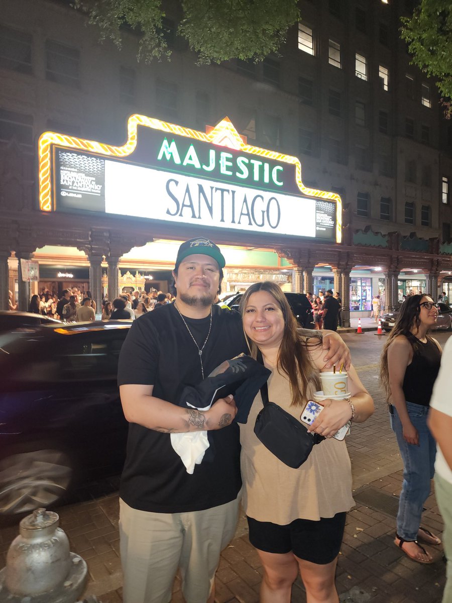 tianamluna's tweet photo. the SANTIAGO experience @russdiemon 💫 https://t.co/AzJ8cPbLkB