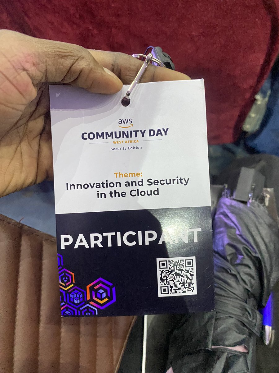 evelyn_ayansola's tweet photo. I had a beautiful experience at the  #AWSCommunityDay event today

As @Makesocean said, Content is king, Community is queen, and she always rules 🤭

#AWSUserGroupWestAfrica 
#CloudSecurityEvent https://t.co/dLbvG7fDeR