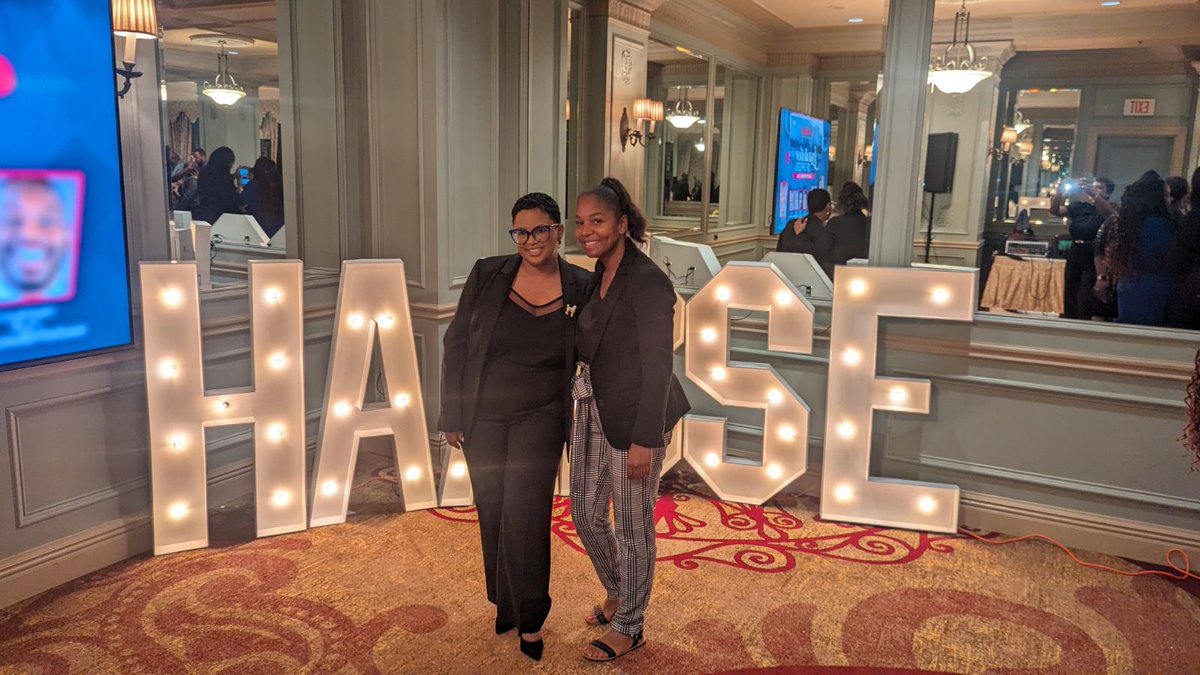 Julia Andrews tweet media