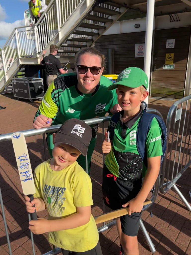 ra_ra83's tweet photo. @SW_Help @thehundred @ECB_cricket @BraveHundred @networkrail my son dropped his autographed cricket bat on the line at platform 2 as we were boarding the 21:42 train to Weymouth from Southampton airport parkway. He is devastated. Can anyone help. @SkyCricket https://t.co/VeUsJxWob9