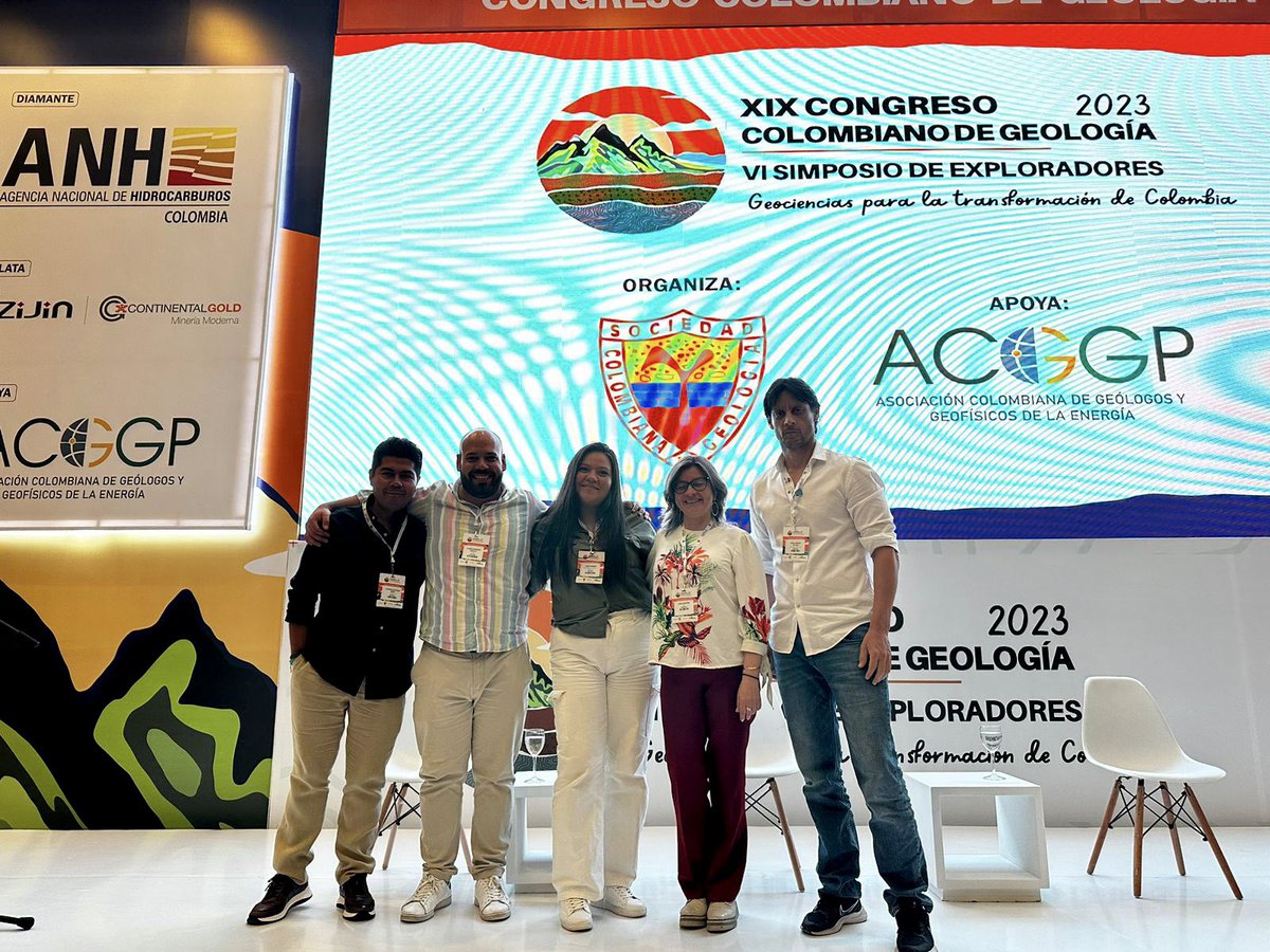 ANHColombia's tweet photo. Durante la clausura del Congreso de Geología, la Pdte. de la @ANHColombia, primera mujer geóloga a la cabeza de esta Entidad, destacó el rol de esta disciplina para hacerle frente al cambio climático y construir el camino hacia la Transición Energética Justa. https://t.co/zVG8npmIm9
