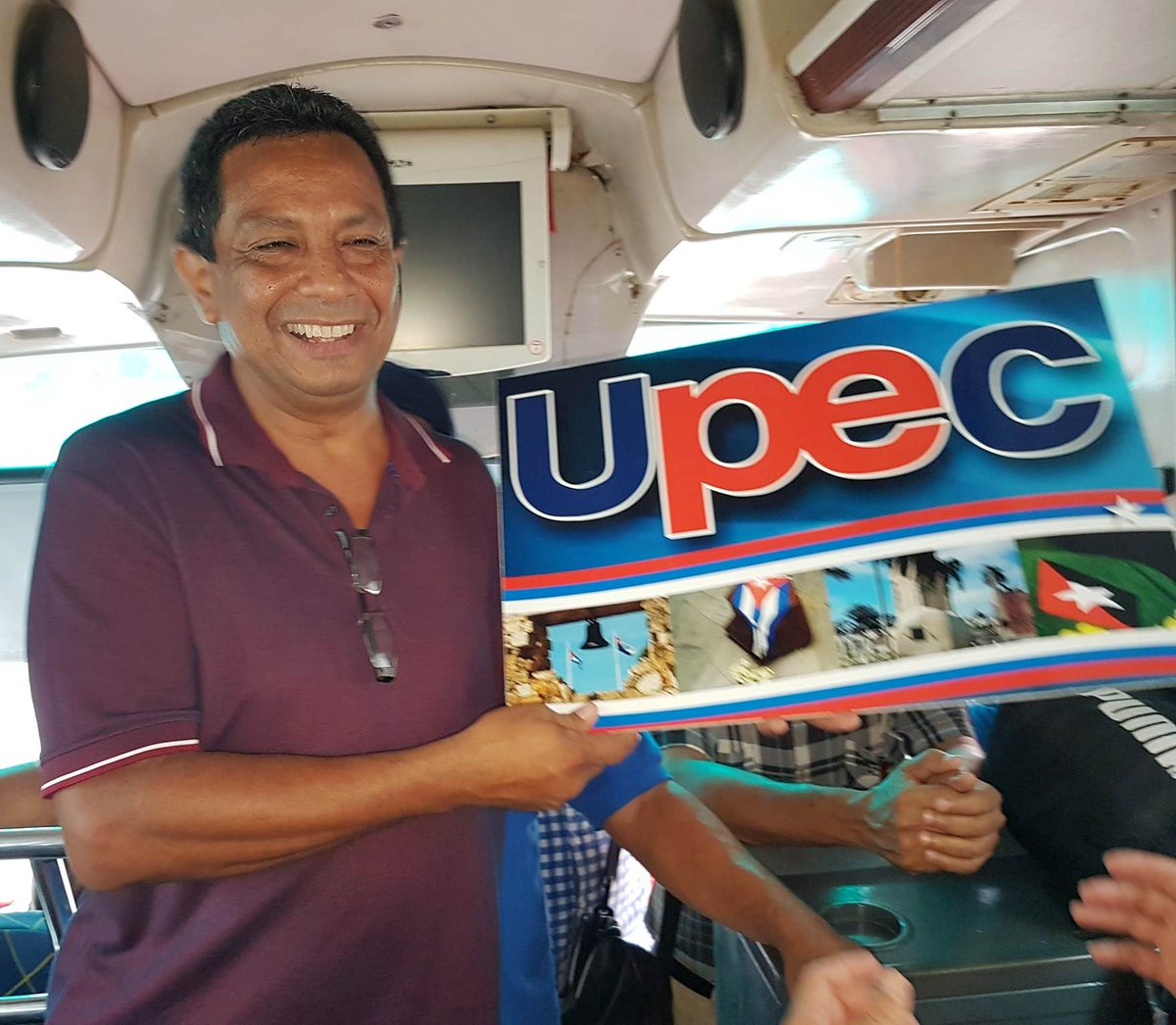 MioPinares's tweet photo. Intercambio delegaciones #Camaguey #Granma #60Upec en Bayamo, Cuna Nacionalidad. Encuentro periodistas, representados con sus Presidentes #UPEC provinciales, Daniel García Zayas y Yurislenia Pardo Ortega @Upec_cmg @periodistascuba @CapoNapoles @FHHernndez1 @YaimyrB @josedh5 https://t.co/uf84hlN73m