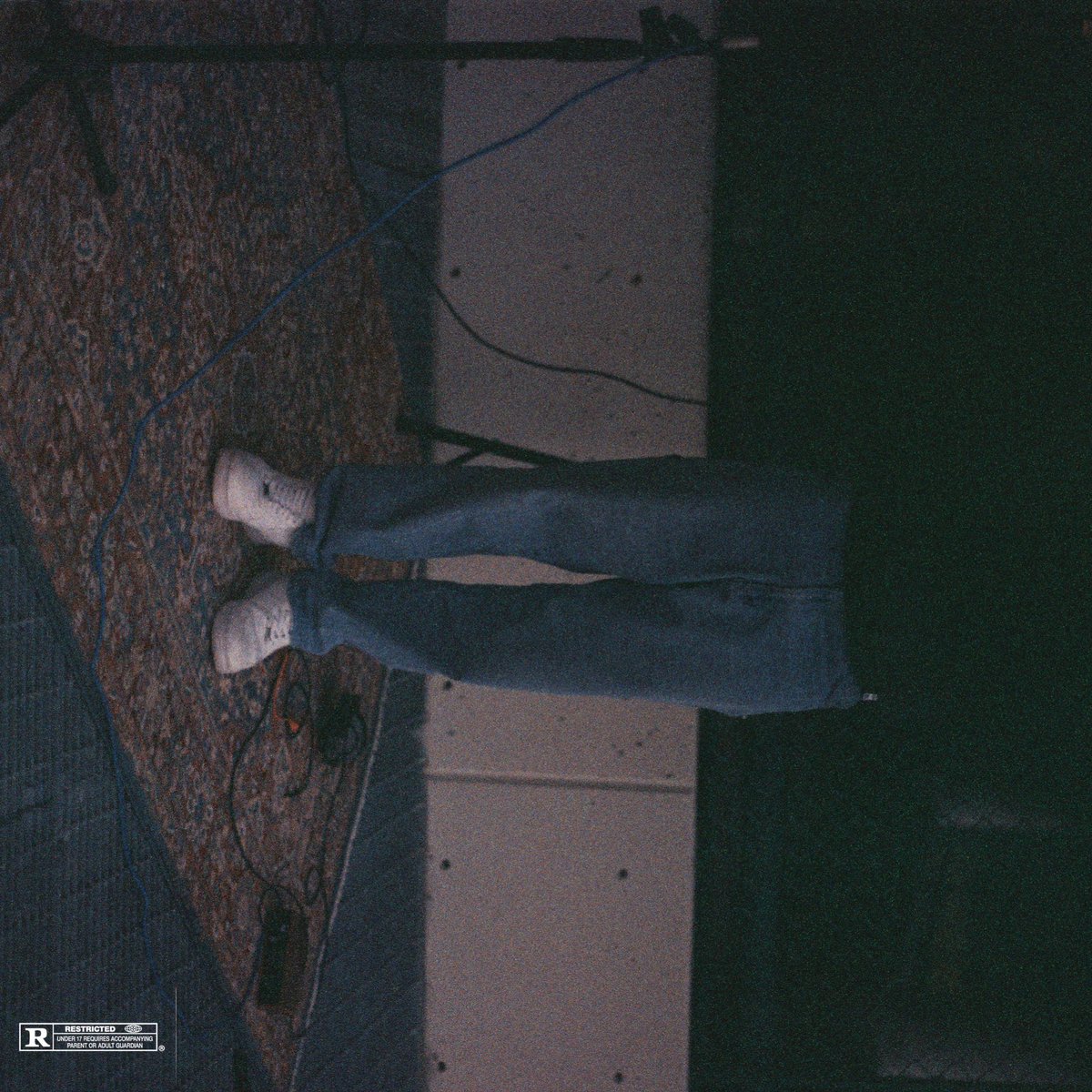 roonostalgia's tweet photo. My new song ‘Rent Due’ featuring @Dawn__26 is out NOW! ❤️‍🩹 along with the official visualizer on YouTube 

This song means a lot to me and I’ve been itching to share it with the world for months now.  

Hope you enjoy 🫵🏿🥹

https://t.co/JZdHFrUz5R https://t.co/Txdec5oOtZ