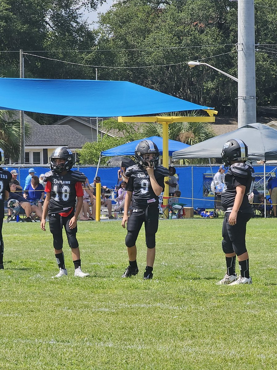 Tarheel_Paul's tweet image. There is nothing on earth like watching your kids play ball. It's a different emotion all to itself. 

Won 1st game 20-0 and 2nd game 48-0. 

My favorite DT had 4 tackles, 2 tackles for loss, and 1 forced fumble. #9God #DaddysHeart