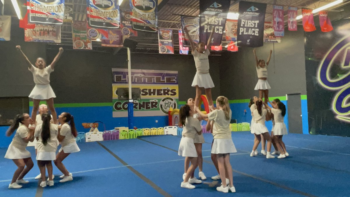 Mayra Balderrama tweet media