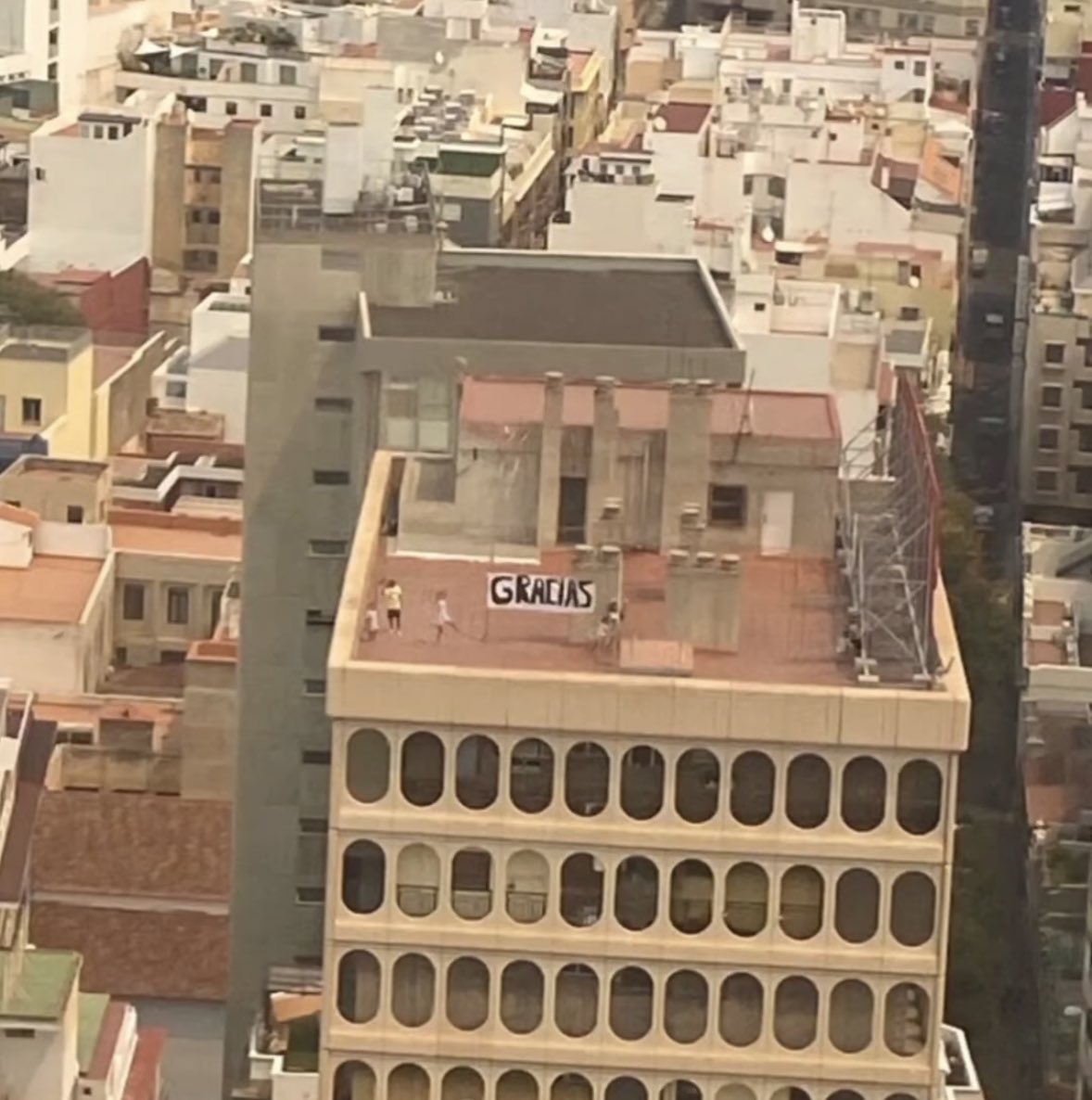 Aviadores‼️

Vuestras innumerables muestras de apoyo y cariño dan a nuestros #corsarios la fuerza necesaria para seguir luchando en el #IFArafoCandelaria 🇮🇨

¡GRACIAS,
GRACIAS,
GRACIAS!

¡Apaga y vámonos! 🛩️💦🔥

#SomosElAire <a href="/Defensagob/">Ministerio Defensa</a> <a href="/mitecogob/">Transición Ecológica y Reto Demográfico</a> <a href="/Ala46_ea/">Ala 46</a> <a href="/AT_Brif/">ATBRIF</a>