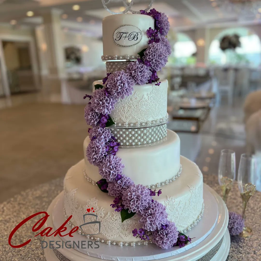 CakeDesignersPA's tweet photo. They say a picture is worth 1K words, but what about a review? Cake Designers was so happy to receive this review from the bride herself, that we just had to share it with you: https://t.co/9XQ640A8bF

#lace #luxurious #pearl #fondant #daytonabeach #daytonabeachwedding https://t.co/6Syu3jjO5l