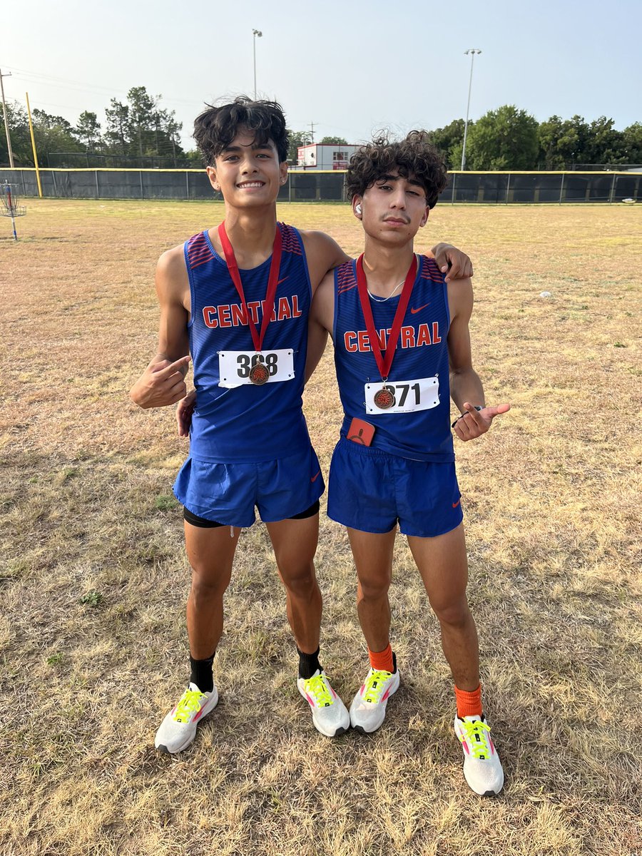SA Central XC Cats tweet media