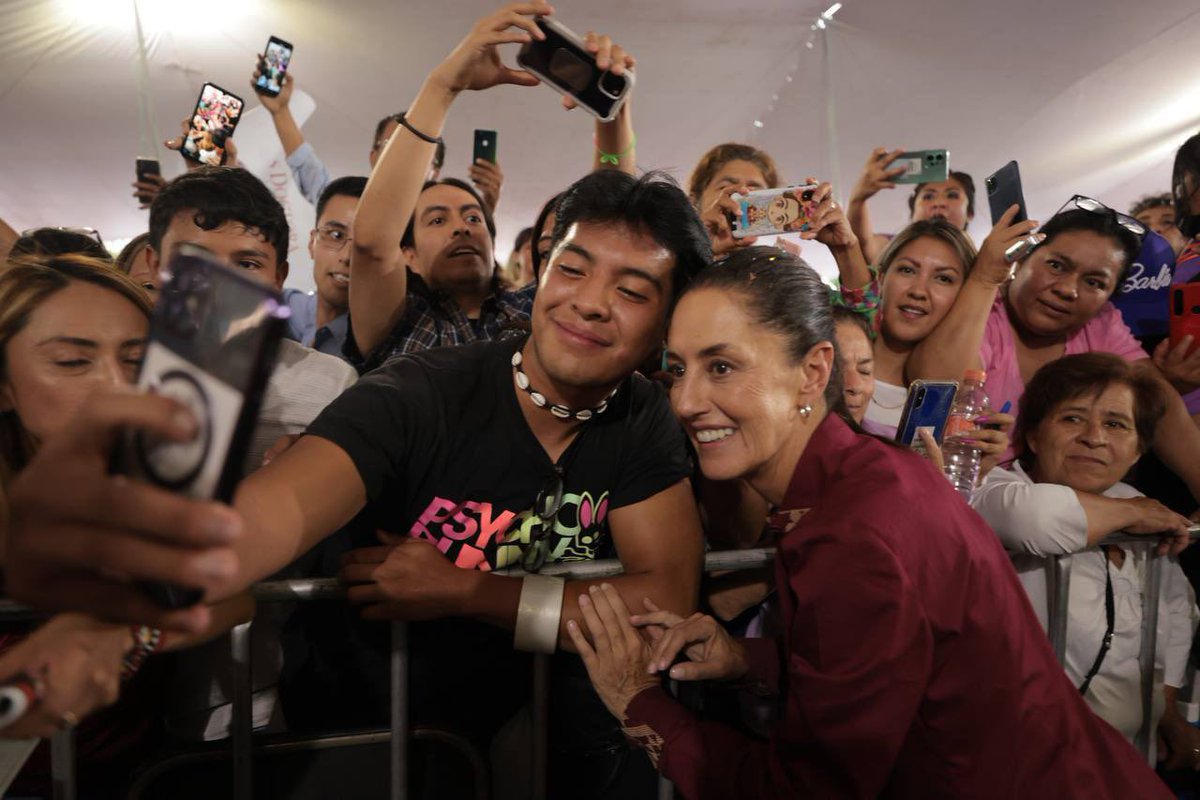<a href="/Claudiashein/">Claudia Sheinbaum Pardo</a> #LaMás dispuesta a escuchar a la juventud