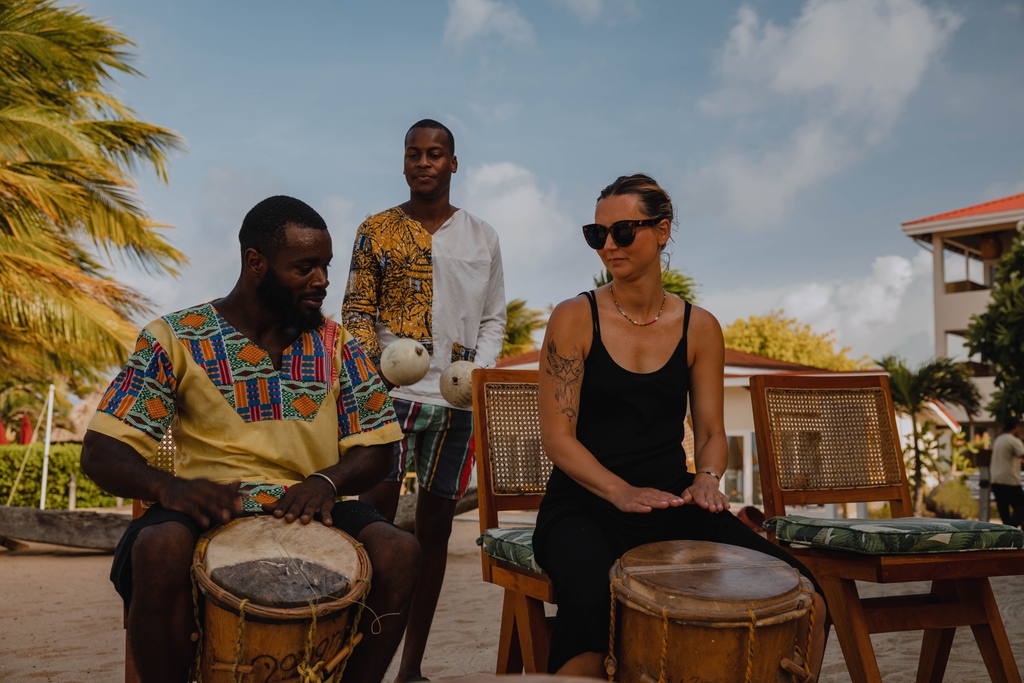 BzeCollection's tweet photo. The Garifuna are soulful people who use music and dance as language. Two types of drums are used, and you can learn to play both in an unmatched cultural experience at The Lodge at Jaguar Reef.

Email concierge@thebelizecollection.com to book  your class. https://t.co/9BNSri1icW