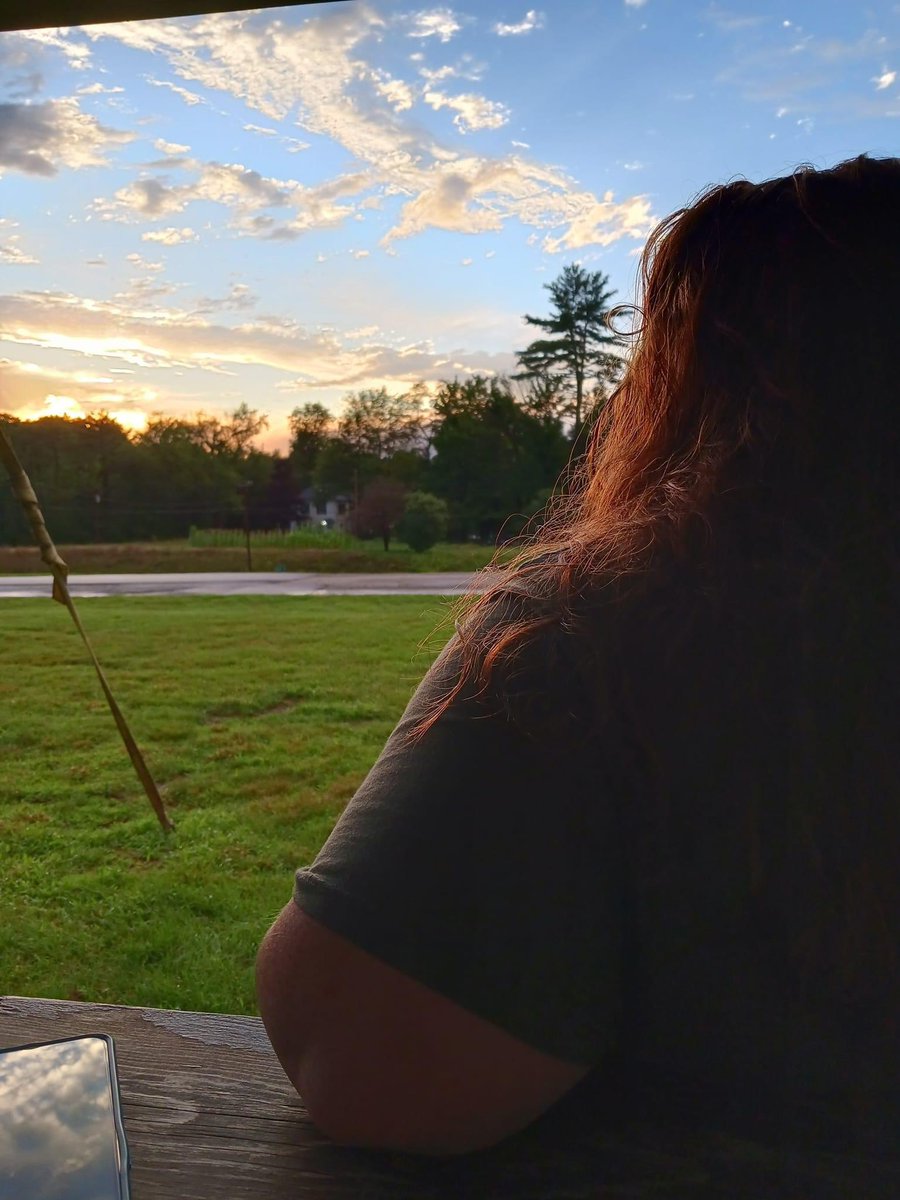 devaraelgx's tweet image. My man taking pics of me like this without me knowing… 🫠🫠🫠🫠