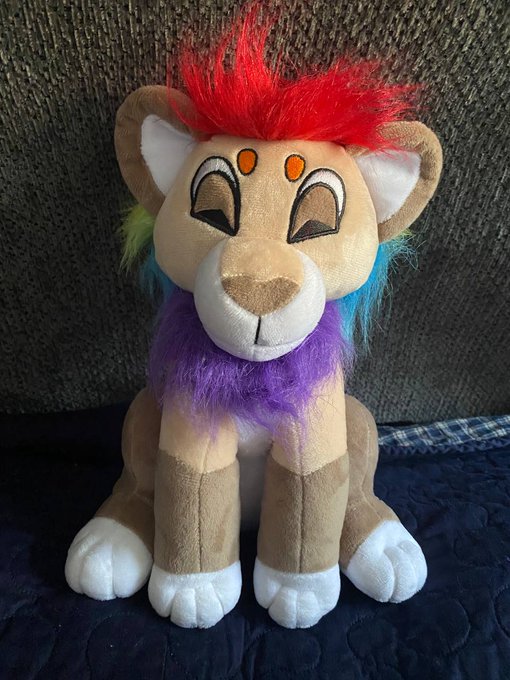 Like plushies? Lions? Pride? Look no further, come get your (nearly 1 foot tall) lion Plushie PreOrder<a href="/tag/ttfc2023"class="tags"><span>#ttfc2023</span></a>